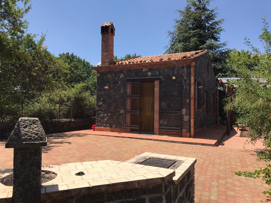 Willa Casa Etna Bronte Zewnętrze zdjęcie